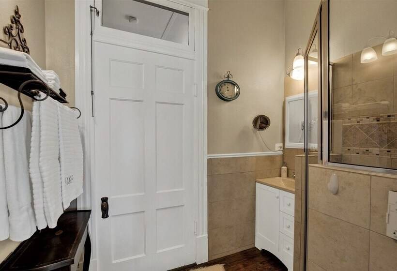 膳宿费 Holekamp Guest Haus