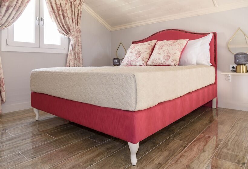 Pensjonat Nafsika Suites