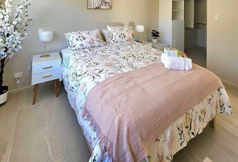 Пансион Sunlight Swan