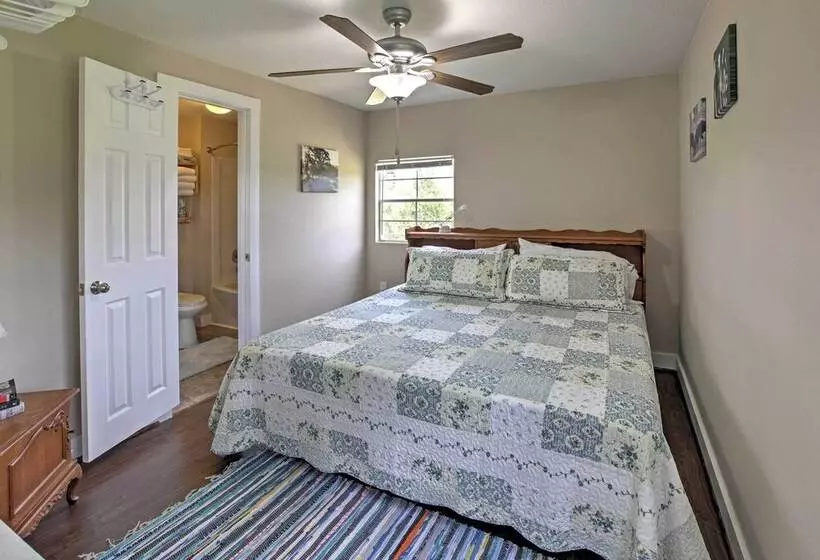 Plantersville Cabin On 50 Acres W/ Pond & Fire Pit