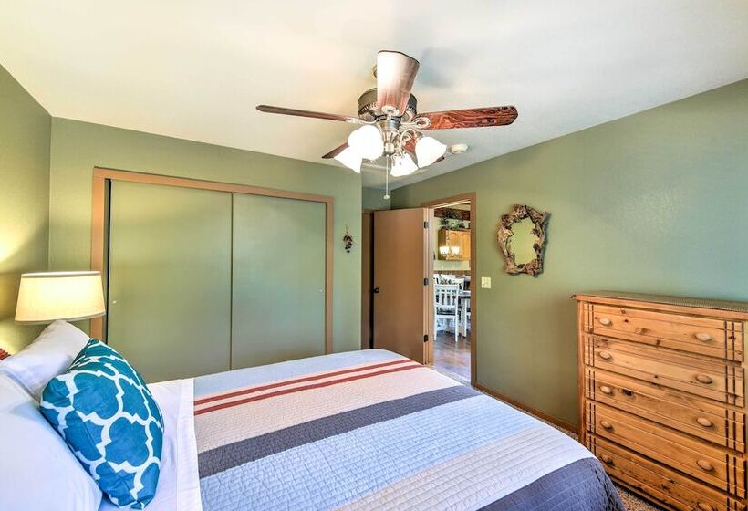 Prescott Cabin W/ Beautiful Forest Views & Deck!