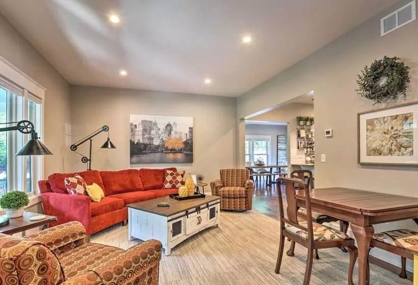 Renovated Craftsman House W/ Patio & Fire Pit!