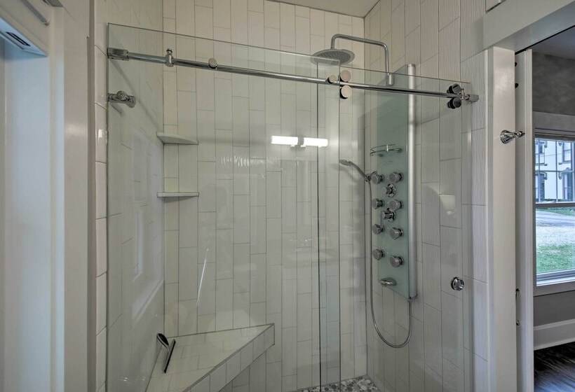 Renovated Craftsman House W/ Patio & Fire Pit!