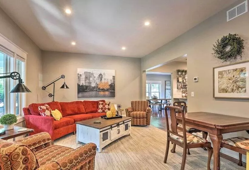 Renovated Craftsman House W/ Patio & Fire Pit!