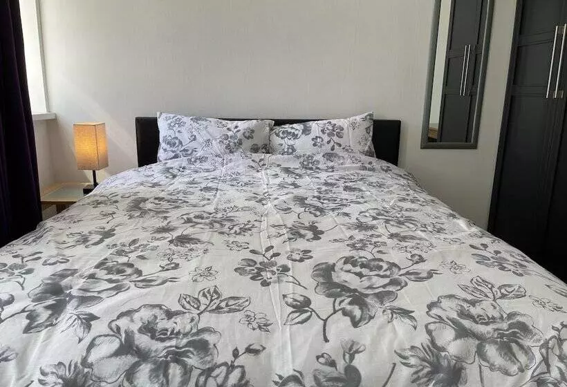 Residenssi Inviting 2 Bed Apartment Near Heathrow