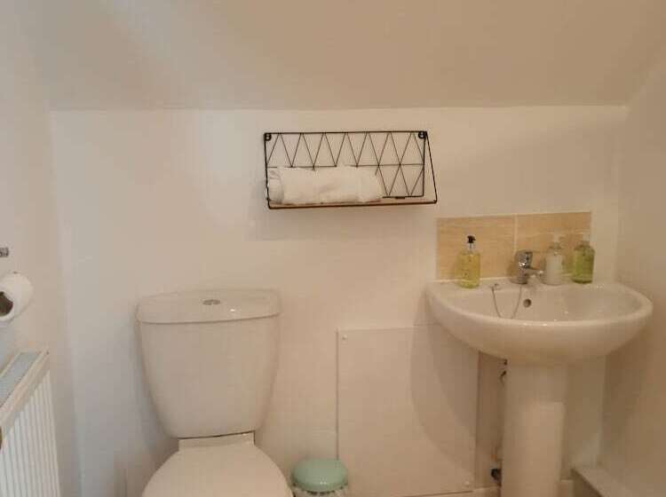 レジデンス 2 Bedrooms/sleeps 4/free Wifi/parking/outdoor Area