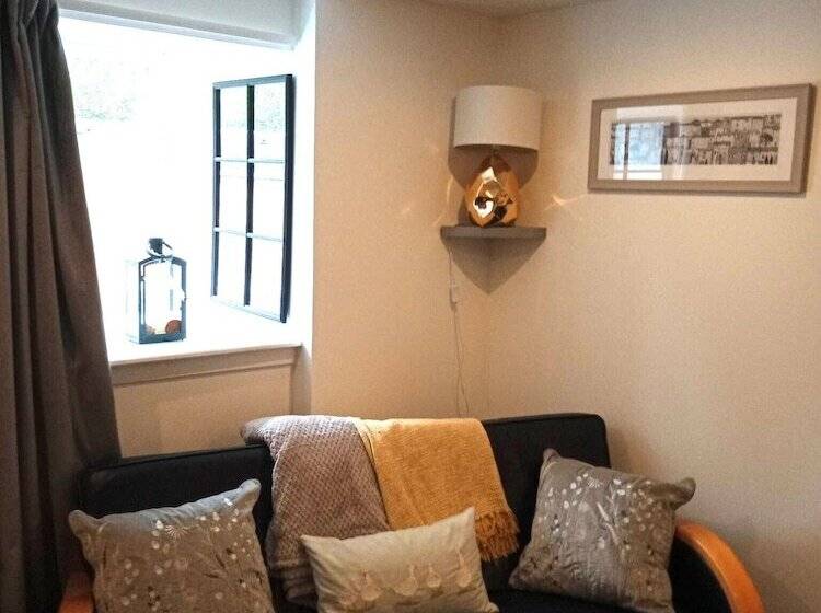 レジデンス 2 Bedrooms/sleeps 4/free Wifi/parking/outdoor Area