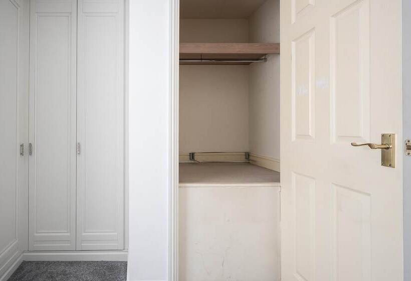 住所 House Sleeps7 Parking Garden Sportschannels