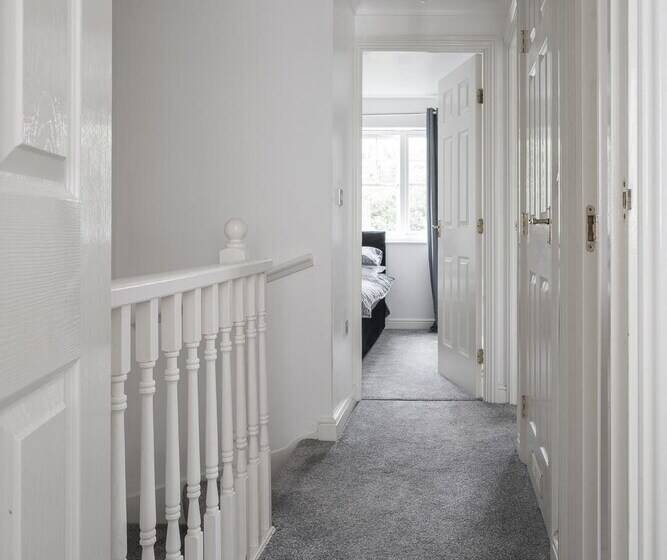 住所 House Sleeps7 Parking Garden Sportschannels