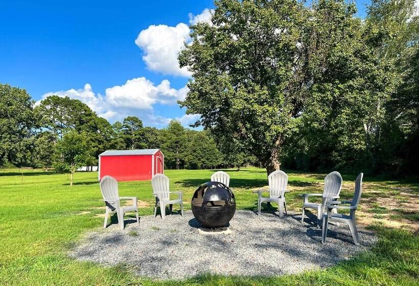 Rural Family Retreat < 3 Mi To Fishing & Boating!