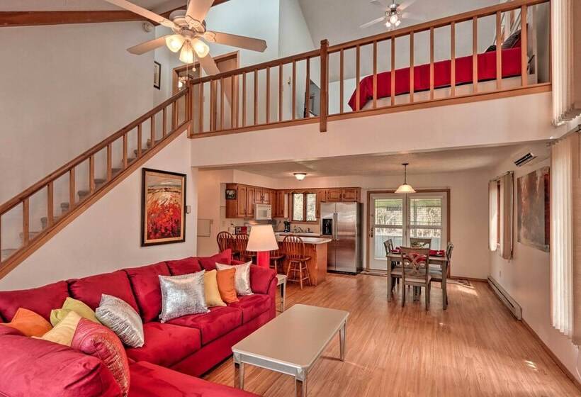 7 Mi To Big Boulder Mountain: Poconos Escape!