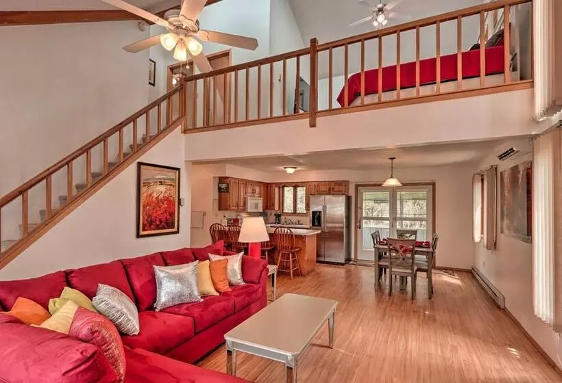 7 Mi To Big Boulder Mountain: Poconos Escape!