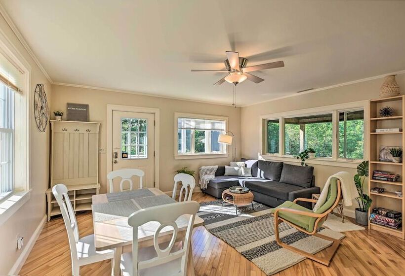 Secluded Surry Hideout W/ Backyard Fire Pit!