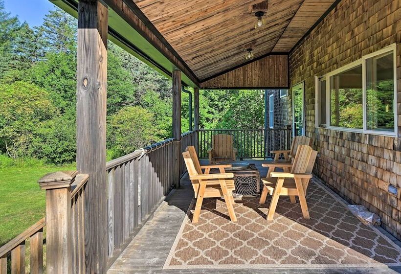 Secluded Surry Hideout W/ Backyard Fire Pit!