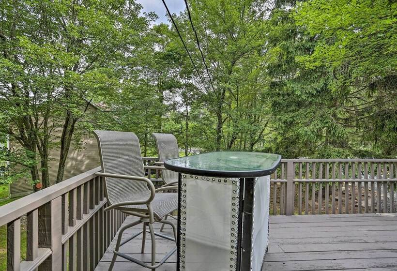 Serene Long Pond Home W/ Game Room & Beach Access!