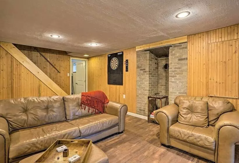 Serene Long Pond Home W/ Game Room & Beach Access!