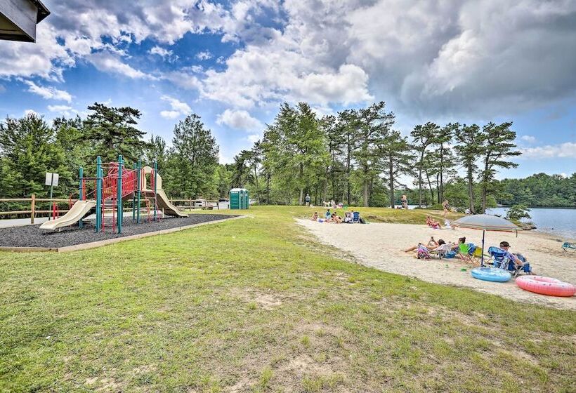 Serene Long Pond Home W/ Game Room & Beach Access!