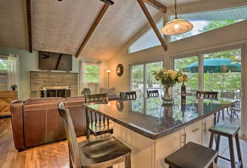 Serene Long Pond Home W/ Game Room & Beach Access!