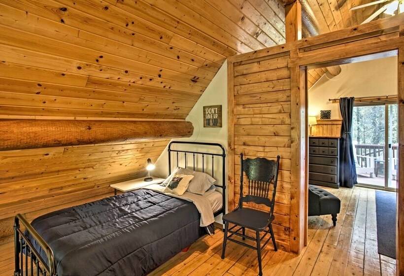 The Innlet    Comfy Cabin By Conkling Marina