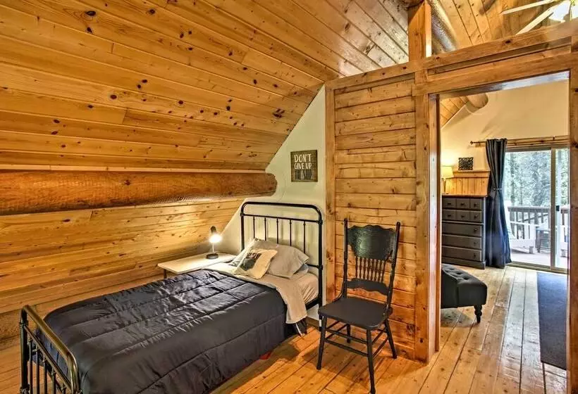 The Innlet    Comfy Cabin By Conkling Marina