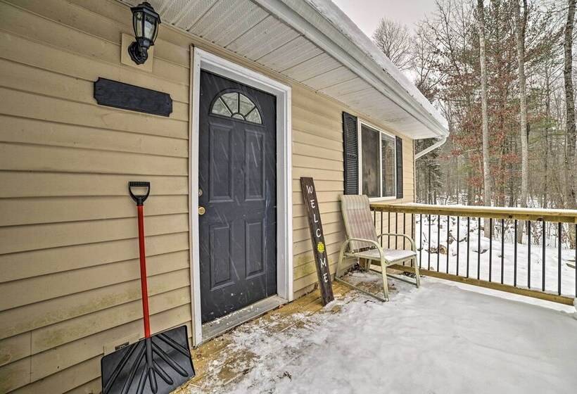 Warm & Welcoming Family Home Near Jose Lake!