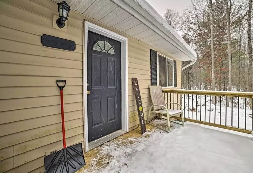 Warm & Welcoming Family Home Near Jose Lake!