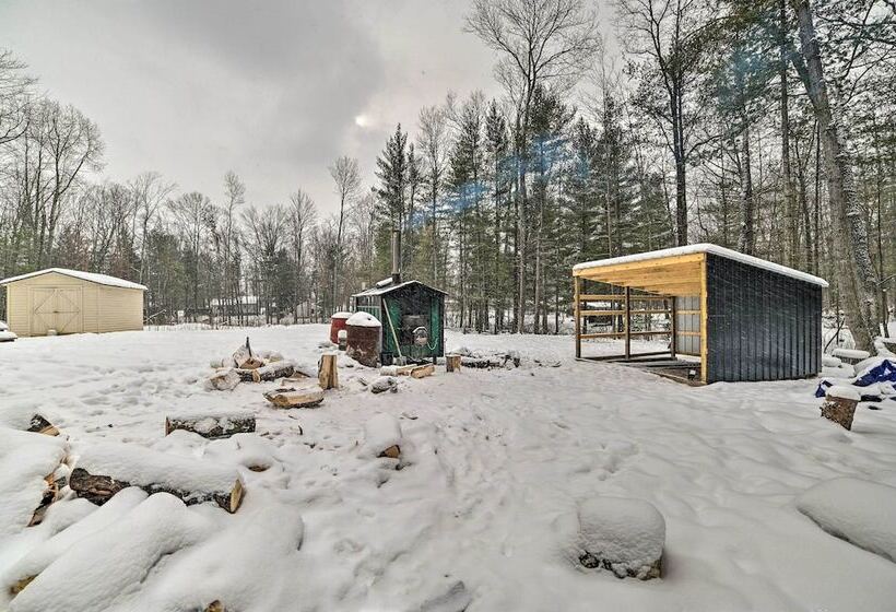 Warm & Welcoming Family Home Near Jose Lake!
