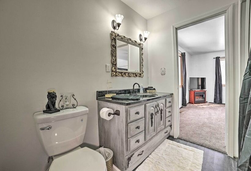 Warm & Welcoming Family Home Near Jose Lake!