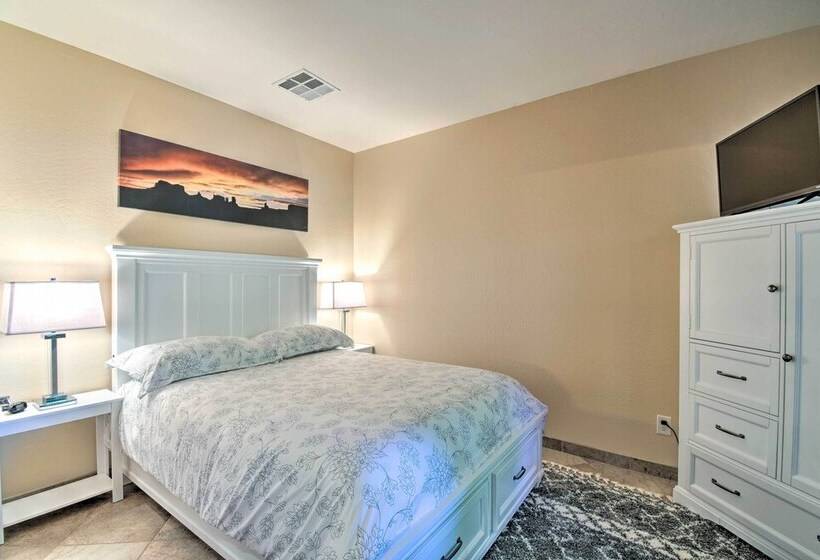 Walk To Surprise Stadium: Villa W/ Covered Patio!