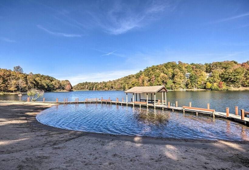 Brevard Chalet W/ Stunning Blue Ridge Mtn Views!