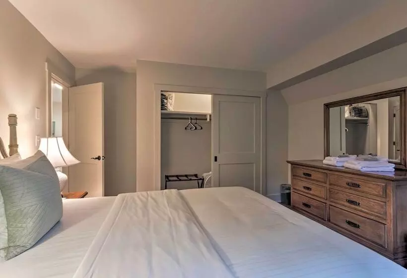 Brevard Chalet W/ Stunning Blue Ridge Mtn Views!