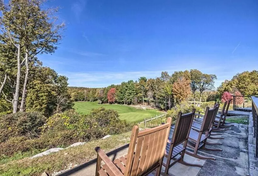 Brevard Chalet W/ Stunning Blue Ridge Mtn Views!