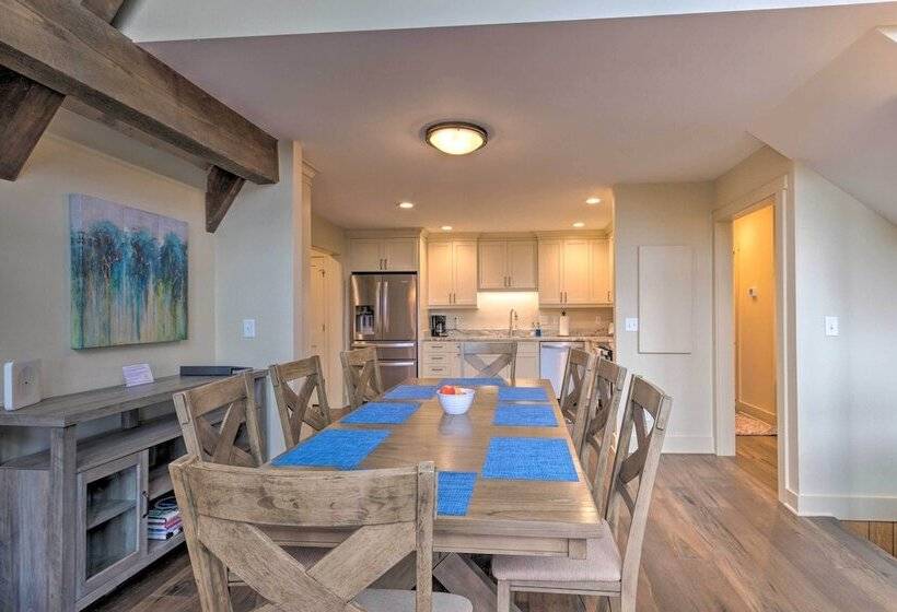 Brevard Chalet W/ Stunning Blue Ridge Mtn Views!