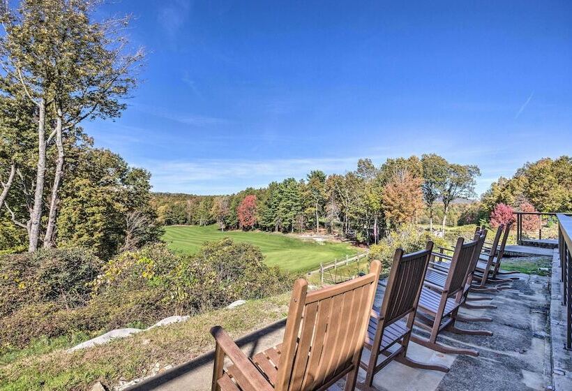 Brevard Chalet W/ Stunning Blue Ridge Mtn Views!