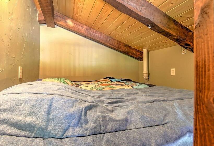 Cannon Mtn Family Retreat W/ Deck, Close To Hiking