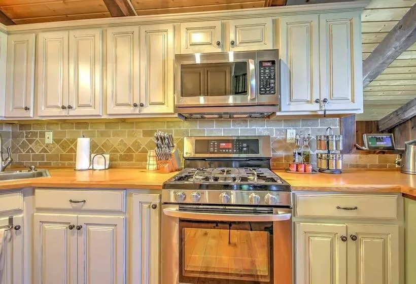 Cannon Mtn Family Retreat W/ Deck, Close To Hiking