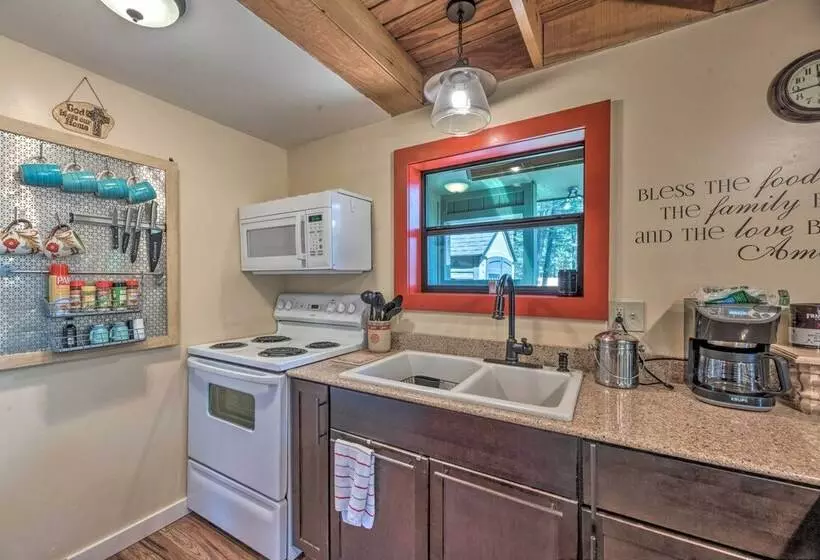 Casa Verde  Cabin W/ Fire Pit: 4 Mi To Ski