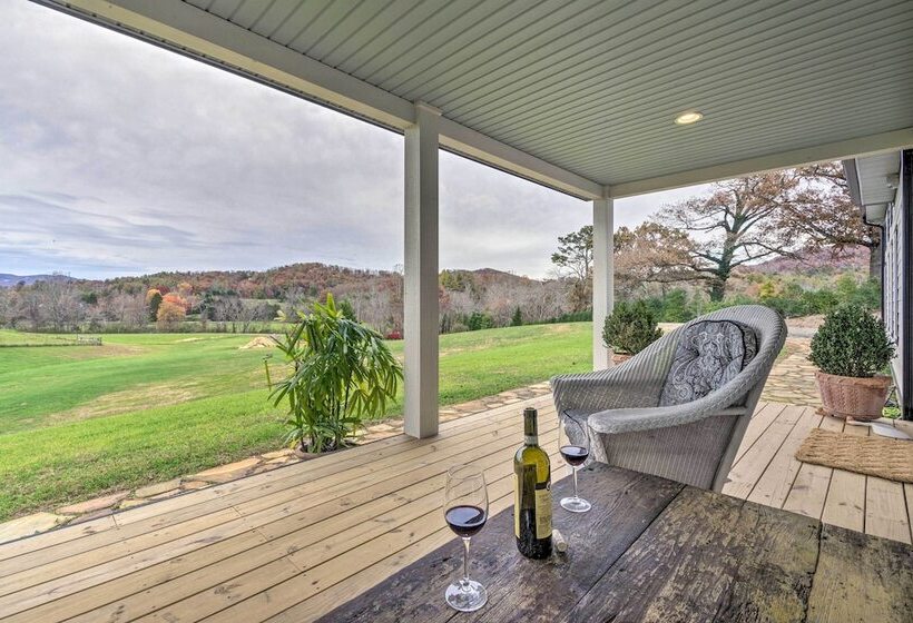 Charming Fairview Home On 40 Acre Horse Farm!