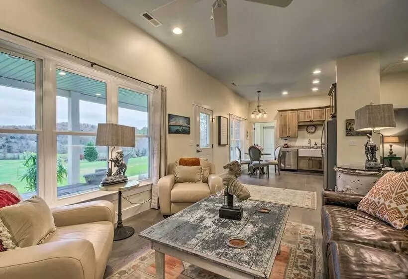 Charming Fairview Home On 40 Acre Horse Farm!
