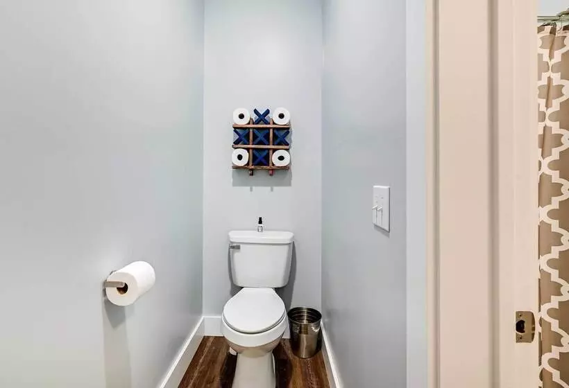Family Friendly Russell Springs Home W/ Game Room!