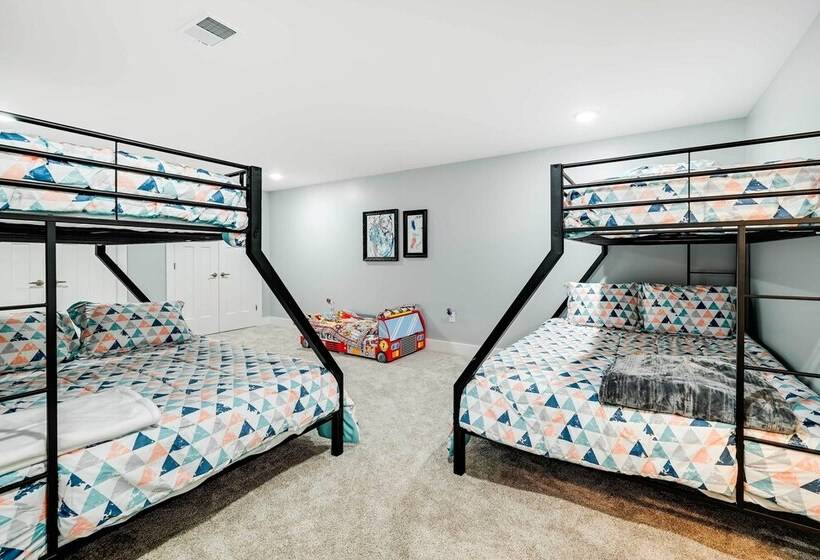 Family Friendly Russell Springs Home W/ Game Room!