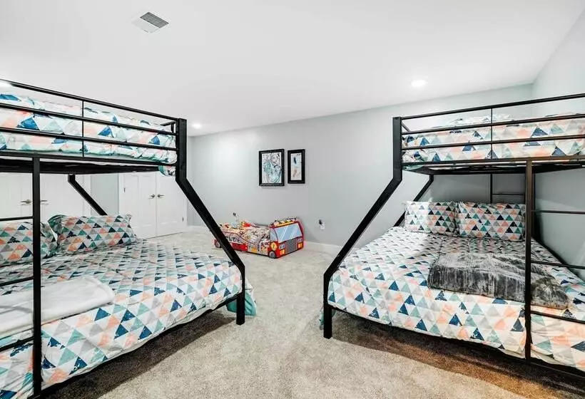 Family Friendly Russell Springs Home W/ Game Room!