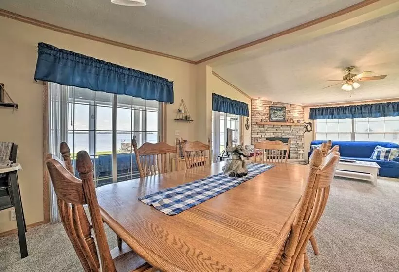 Houghton Lake House W/fire Pit   2 Mi To Trails!