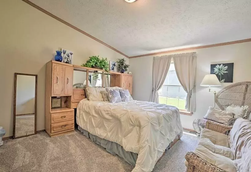 Houghton Lake House W/fire Pit   2 Mi To Trails!