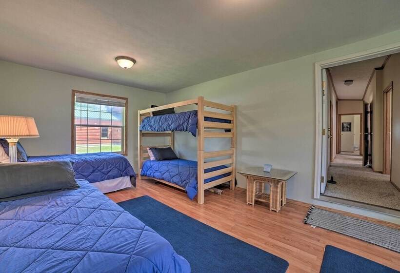 Houghton Lake House W/fire Pit   2 Mi To Trails!