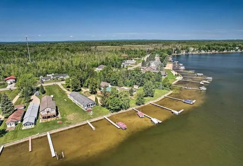 Houghton Lake House W/fire Pit   2 Mi To Trails!