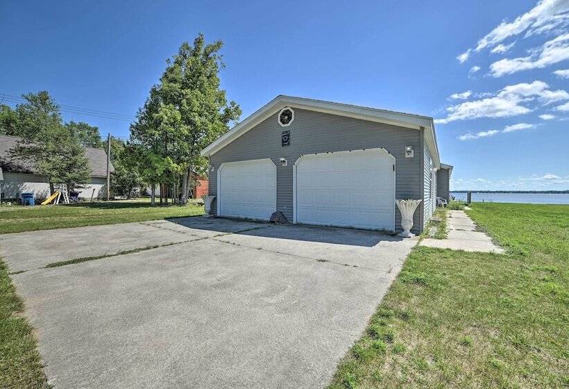 Houghton Lake House W/fire Pit   2 Mi To Trails!