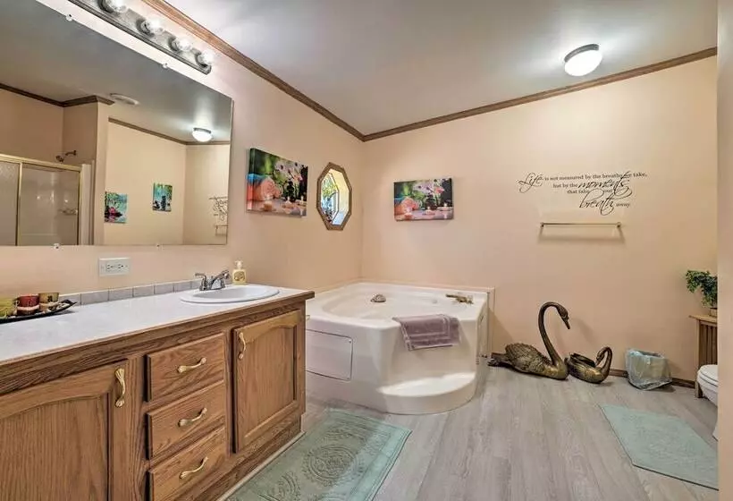 Houghton Lake House W/fire Pit   2 Mi To Trails!