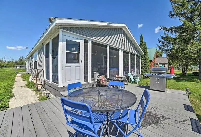 Houghton Lake House W/fire Pit   2 Mi To Trails!