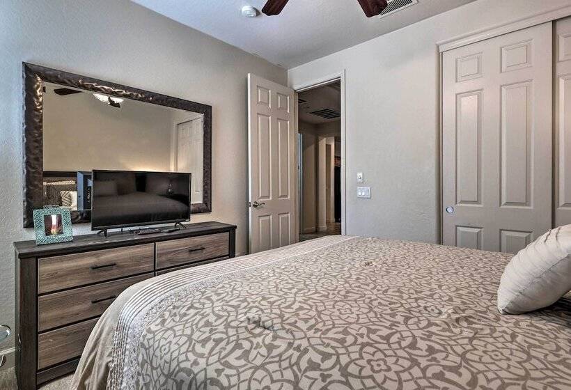 Idyllic Gilbert Abode W/ Private Pool: Near Golf!